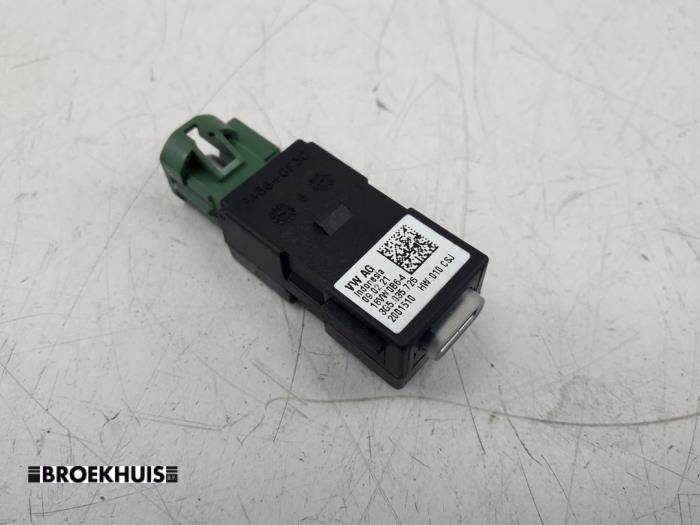 AUX / USB-Anschluss Skoda Karoq 1.5 TSI 16V - 3G5035726 VW-AG 