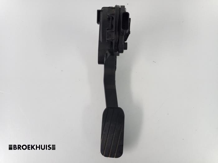 Accelerator pedal from a Renault Master IV (MA/MB/MC/MD/MH/MF/MG/MH) 2.3 dCi 135 16V FWD 2020