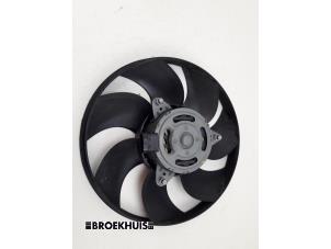 Used Fan motor Opel Movano 2.3 CDTi 16V FWD Price € 102,85 Inclusive VAT offered by Autobedrijf Broekhuis B.V.