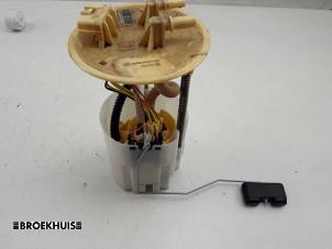 Used Electric fuel pump Opel Movano 2.3 CDTi 16V FWD Price € 114,95 Inclusive VAT offered by Autobedrijf Broekhuis B.V.