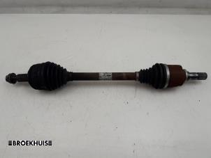 Used Front drive shaft, left Opel Movano 2.3 CDTi 16V FWD Price € 72,60 Inclusive VAT offered by Autobedrijf Broekhuis B.V.