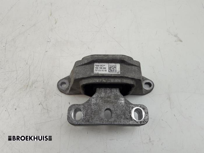 Used Engine mount Volkswagen Up! (121) 1.0 12V 60 Price € 20,00 Margin scheme offered by Autobedrijf Broekhuis B.V.