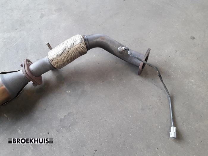 Catalytic converter from a Hyundai Tucson (TL) 1.6 T-GDi 16V 2WD 2015
