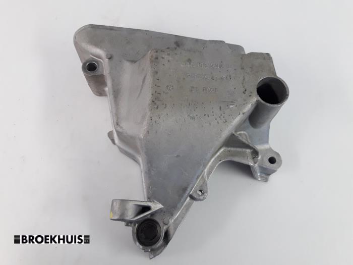 Usagé Support moteur Volkswagen Up! (121) 1.0 12V 60 Prix € 20,00 Règlement à la marge proposé par Autobedrijf Broekhuis B.V.