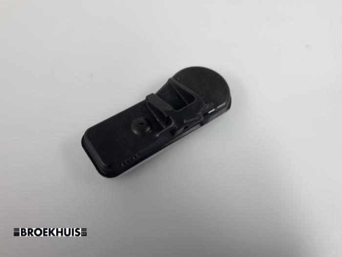 Begagnade Däcktryckssensor Hyundai Tucson (TL) 1.6 T-GDi 16V 2WD Pris € 25,00 Marginaltabell erbjuds av Autobedrijf Broekhuis B.V.
