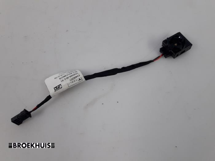 Begagnade Sensor (övriga) Tesla Model X 75D Pris € 25,00 Marginaltabell erbjuds av Autobedrijf Broekhuis B.V.
