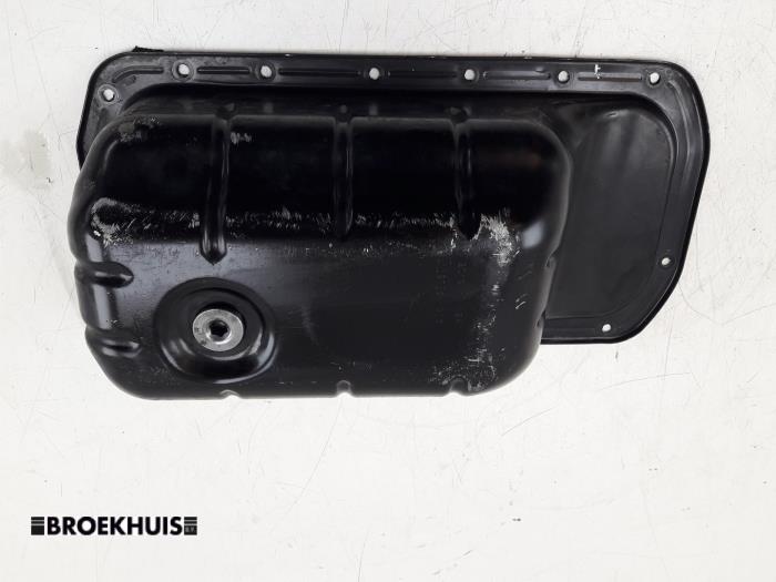Gebrauchte Ölwanne Peugeot 208 II (UB/UH/UP) 1.5 BlueHDi 100 Preis € 40,00 Margenregelung angeboten von Autobedrijf Broekhuis B.V.