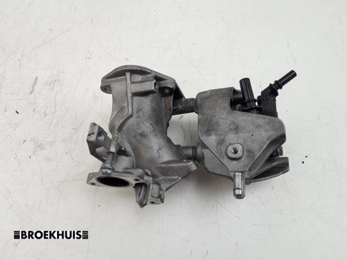 Gebrauchte AGR Rohr Peugeot 208 II (UB/UH/UP) 1.5 BlueHDi 100 Preis € 25,00 Margenregelung angeboten von Autobedrijf Broekhuis B.V.