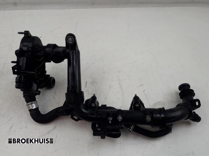 Gebrauchte Wasserrohr Peugeot 208 II (UB/UH/UP) 1.5 BlueHDi 100 Preis auf Anfrage angeboten von Autobedrijf Broekhuis B.V.