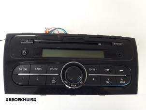 Gebrauchte Radio CD Spieler Mitsubishi Space Star (A0) 1.0 12V Preis € 50,00 Margenregelung angeboten von Autobedrijf Broekhuis B.V.