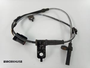 Used ABS Sensor Mitsubishi Grandis (NA) 2.0 DI-D 16V Price € 15,00 Margin scheme offered by Autobedrijf Broekhuis B.V.