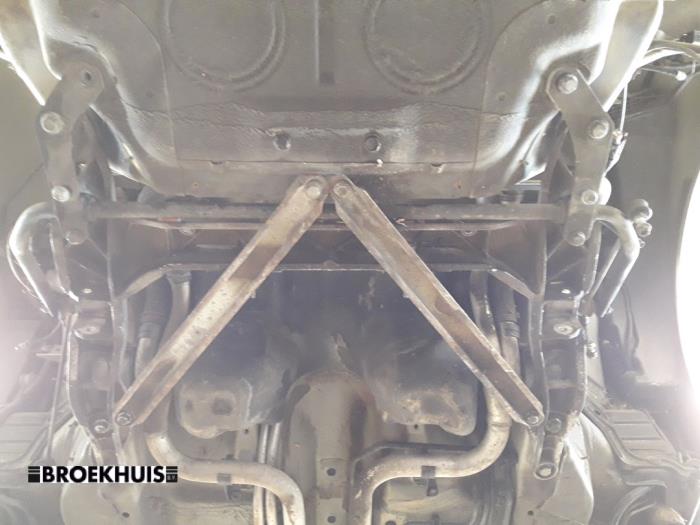 Usados Subchasis Porsche 911 (996) 3.6 Carrera 4 24V Precio de solicitud ofrecido por Autobedrijf Broekhuis B.V.