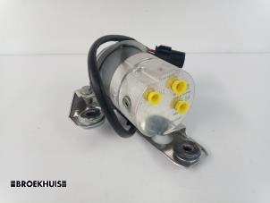 Used Hydraulic pump Porsche 911 (996) 3.6 Carrera 4 24V Price € 350,00 Margin scheme offered by Autobedrijf Broekhuis B.V.