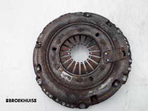 Used Pressure plate Opel Vivaro 1.6 CDTI 90 Price on request offered by Autobedrijf Broekhuis B.V.