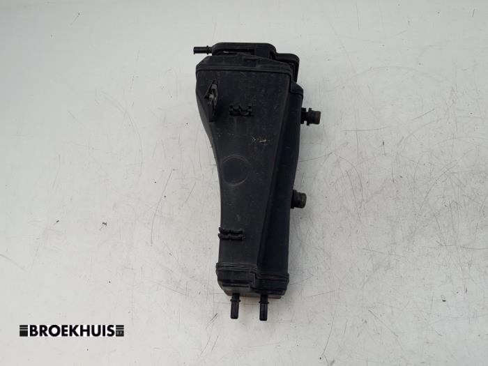 Gebrauchte Kohlenstofffilter Porsche 911 (996) 3.6 Carrera 4 24V Preis € 60,00 Margenregelung angeboten von Autobedrijf Broekhuis B.V.