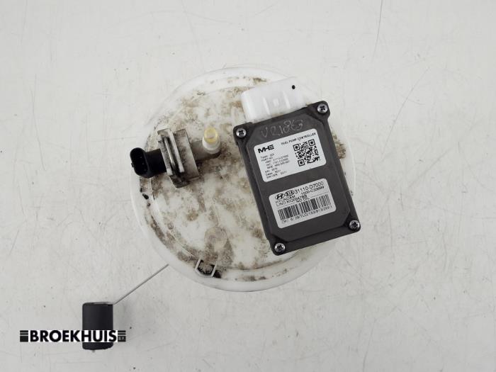 Bomba eléctrica de combustible de un Hyundai Tucson (TL) 1.6 T-GDi 16V 2WD 2015
