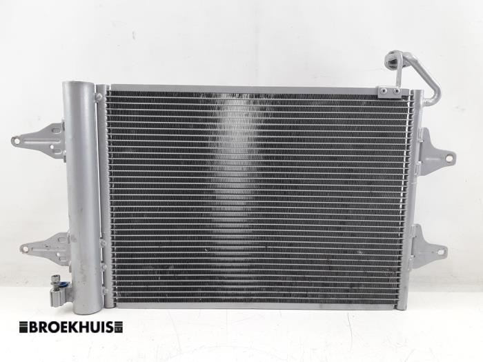 Begagnade AC-radiator Skoda Fabia (6Y2) 1.2 HTP Pris € 40,00 Marginaltabell erbjuds av Autobedrijf Broekhuis B.V.