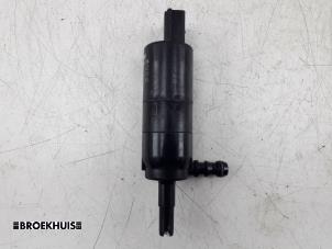 Used Headlight washer pump BMW X1 (E84) xDrive 20d 2.0 16V Price € 30,00 Margin scheme offered by Autobedrijf Broekhuis B.V.