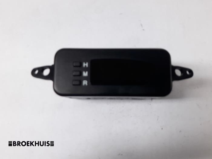 Begagnade Klocka Kia Rio (DC22/24) 1.5 16V Pris € 7,50 Marginaltabell erbjuds av Autobedrijf Broekhuis B.V.