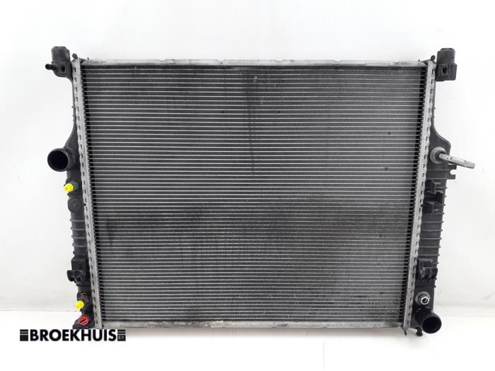Used Radiator Mercedes ML II (164/4JG) 3.0 ML-280 CDI 4-Matic V6 24V Price € 75,00 Margin scheme offered by Autobedrijf Broekhuis B.V.