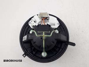 Usados Motor de ventilador de calefactor BMW X1 (E84) xDrive 20d 2.0 16V Precio € 50,00 Norma de margen ofrecido por Autobedrijf Broekhuis B.V.