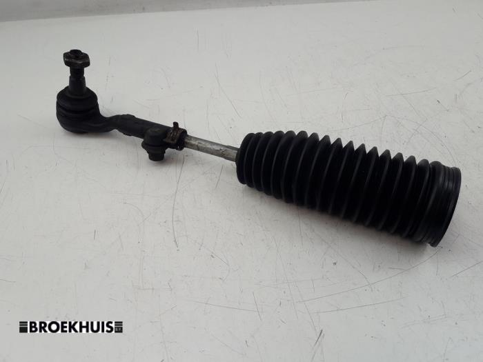 Tie rod end, left from a BMW X1 (E84) xDrive 20d 2.0 16V 2013