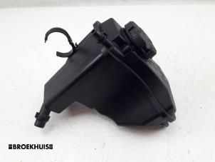 Used Expansion vessel BMW X1 (E84) xDrive 20d 2.0 16V Price € 25,00 Margin scheme offered by Autobedrijf Broekhuis B.V.