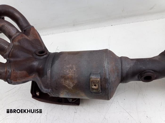 Catalytic converter from a Ford Focus 2 Wagon 1.6 16V 2006