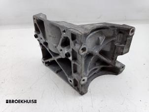 Used Air conditioning bracket Ford Focus 2 Wagon 1.6 16V Price € 25,00 Margin scheme offered by Autobedrijf Broekhuis B.V.
