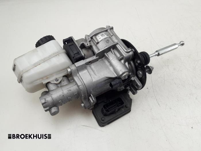 Usados Servofreno Audi A3 Sportback (8VA/8VF) 1.4 TFSI 16V e-tron Precio € 200,00 Norma de margen ofrecido por Autobedrijf Broekhuis B.V.