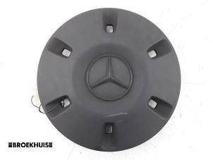 Usagé Enjoliveur Mercedes Sprinter 3,5t (907.6/910.6) 316 CDI 2.1 D RWD Prix € 12,10 Prix TTC proposé par Autobedrijf Broekhuis B.V.