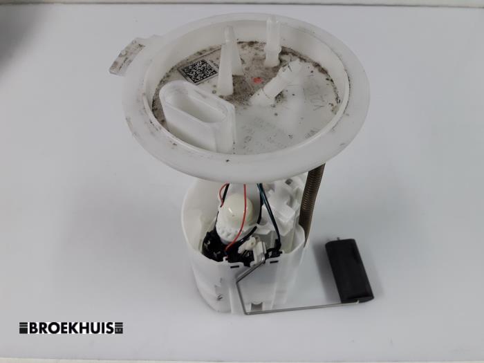Usagé Pompe à carburant Skoda Citigo 1.0 12V Prix € 15,00 Règlement à la marge proposé par Autobedrijf Broekhuis B.V.
