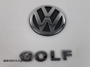 Używane Emblemat Volkswagen Golf IV (1J1) 1.9 TDI Cena € 12,50 Procedura marży oferowane przez Autobedrijf Broekhuis B.V.