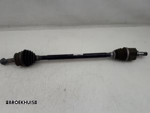 Used Front drive shaft, right Skoda Citigo 1.0 12V Price on request offered by Autobedrijf Broekhuis B.V.