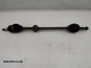 Used Front drive shaft, right Toyota Yaris Verso (P2) 1.5 16V Price € 25,00 Margin scheme offered by Autobedrijf Broekhuis B.V.