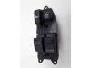 Electric window switch from a Toyota Yaris Verso (P2), 1999 / 2005 1.5 16V, MPV, Petrol, 1.497cc, 78kW (106pk), FWD, 1NZFE, 2000-03 / 2005-09, NCP21 2000