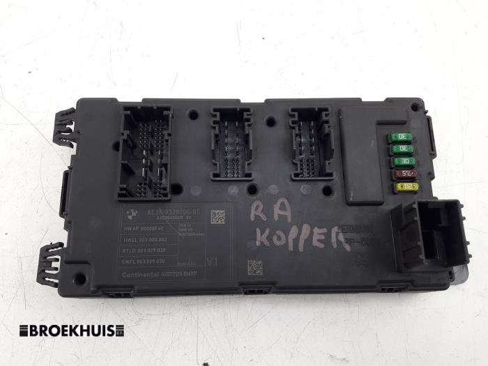 Body control computer BMW 3 serie Touring 320d 2.0 16V ...