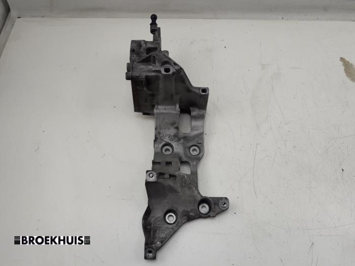 Gebrauchte Dynamostütze unten Volkswagen Golf VII (AUA) 1.6 TDI 16V Preis € 35,00 Margenregelung angeboten von Autobedrijf Broekhuis B.V.