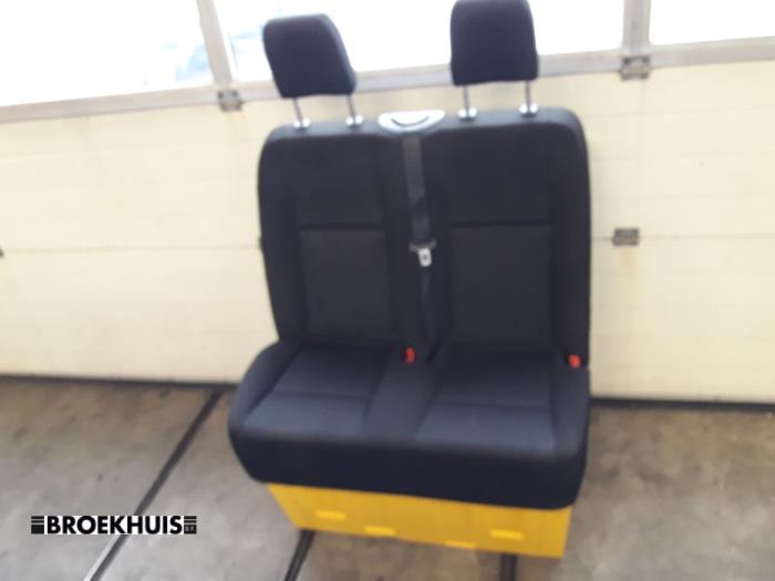 Double front seat, right from a Mercedes-Benz Sprinter 3,5t (907.6/910.6) 316 CDI 2.1 D RWD 2020