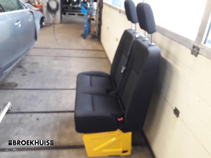 Double front seat, right from a Mercedes-Benz Sprinter 3,5t (907.6/910.6) 316 CDI 2.1 D RWD 2020