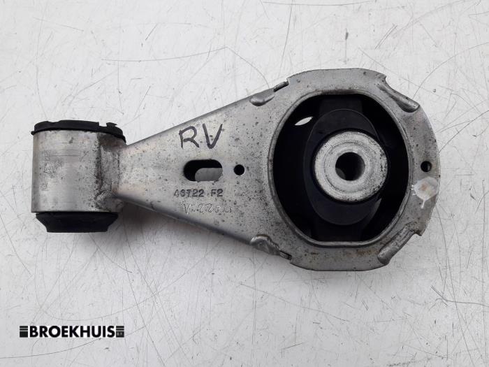 Used Engine mount Renault Megane III Grandtour (KZ) 1.5 dCi 110 Price € 20,00 Margin scheme offered by Autobedrijf Broekhuis B.V.