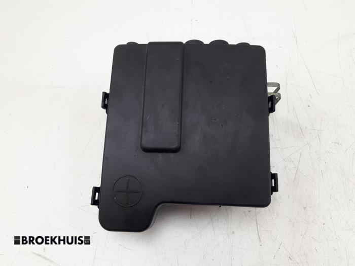 Begagnade Säkringsbox Iveco New Daily VI 33S16, 35C16, 35S16 Pris € 36,30 Inklusive moms erbjuds av Autobedrijf Broekhuis B.V.