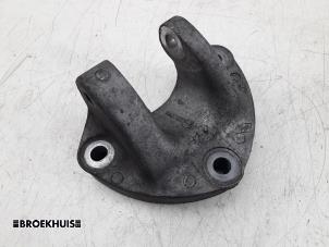 Used Engine mount Opel Movano 2.3 CDTi 16V FWD Price € 24,20 Inclusive VAT offered by Autobedrijf Broekhuis B.V.