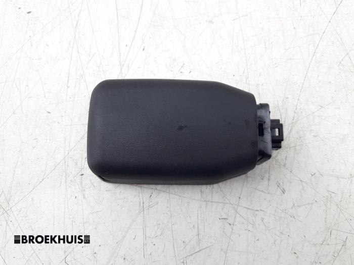 Begagnade Regnsensor Lexus CT 200h 1.8 16V Pris € 25,00 Marginaltabell erbjuds av Autobedrijf Broekhuis B.V.