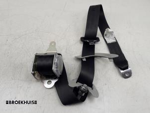 Used Rear seatbelt, left Lexus CT 200h 1.8 16V Price € 45,00 Margin scheme offered by Autobedrijf Broekhuis B.V.