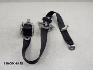 Used Rear seatbelt, right Lexus CT 200h 1.8 16V Price € 45,00 Margin scheme offered by Autobedrijf Broekhuis B.V.