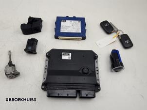 Usados Ordenadores de inyección Lexus CT 200h 1.8 16V Precio € 300,00 Norma de margen ofrecido por Autobedrijf Broekhuis B.V.