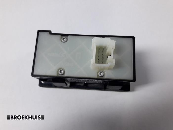 AIH headlight switch from a Mazda 6 (GH12/GHA2) 2.0i 16V S-VT 2008