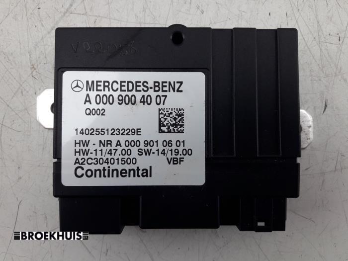 Usagé Module pompe carburant Mercedes C Estate (S205) C-180 1.6 16V BlueEfficiency Prix € 40,00 Règlement à la marge proposé par Autobedrijf Broekhuis B.V.