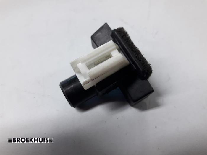 Begagnade Innetemperatursensor Mazda 6 (GG12/82) 1.8i 16V Pris € 10,00 Marginaltabell erbjuds av Autobedrijf Broekhuis B.V.